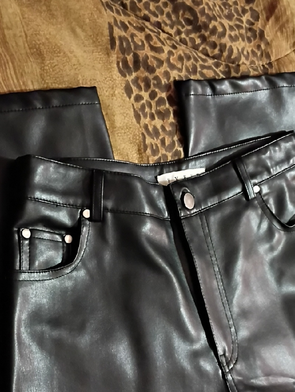 Nwt HYFVE Men's Black Faux Leather Slim Straight Jeans - Picture 2 of 9